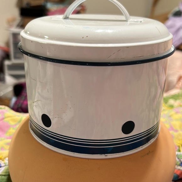 Jamie Oliver Glorious Garlic Keeper - Picture 2 of 7